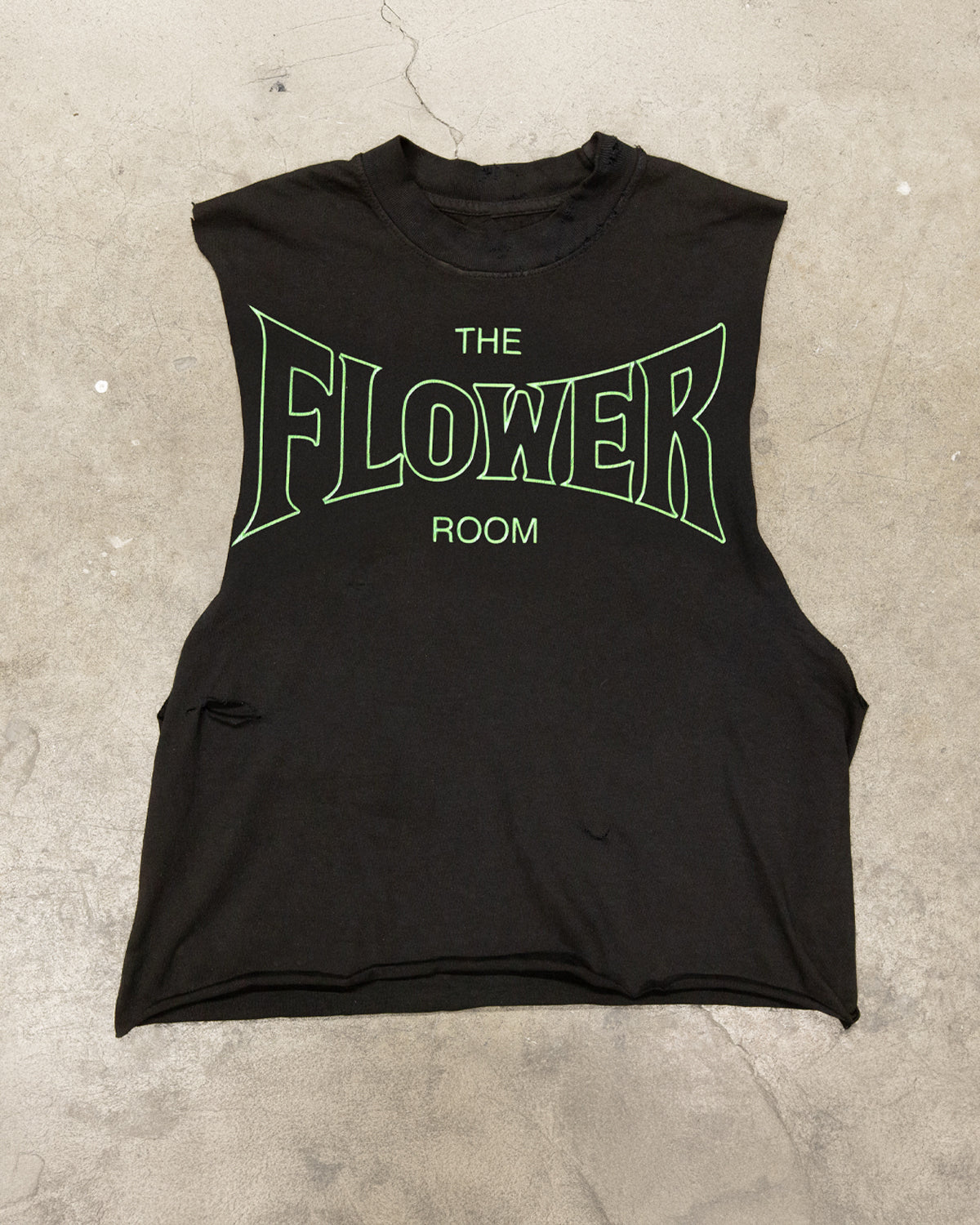 THE FLOWER ROOM BLACK T-SHIRT(DISTRESSED)